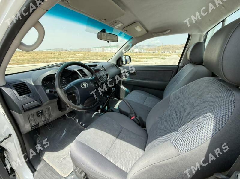 Toyota Hilux 2014 - 294 000 TMT - Balkanabat - img 8