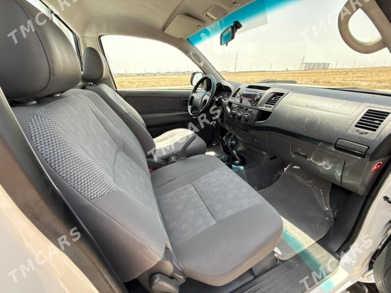 Toyota Hilux 2014 - 294 000 TMT - Balkanabat - img 9