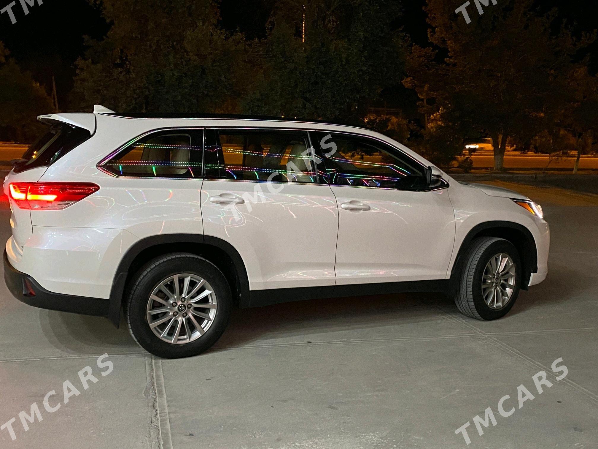 Toyota Highlander 2019 - 550 000 TMT - Ашхабад - img 4