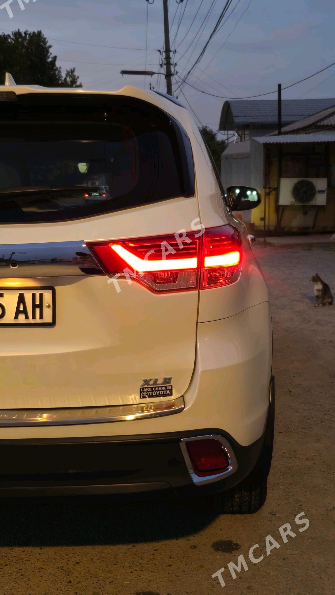 Toyota Highlander 2019 - 550 000 TMT - Ашхабад - img 2