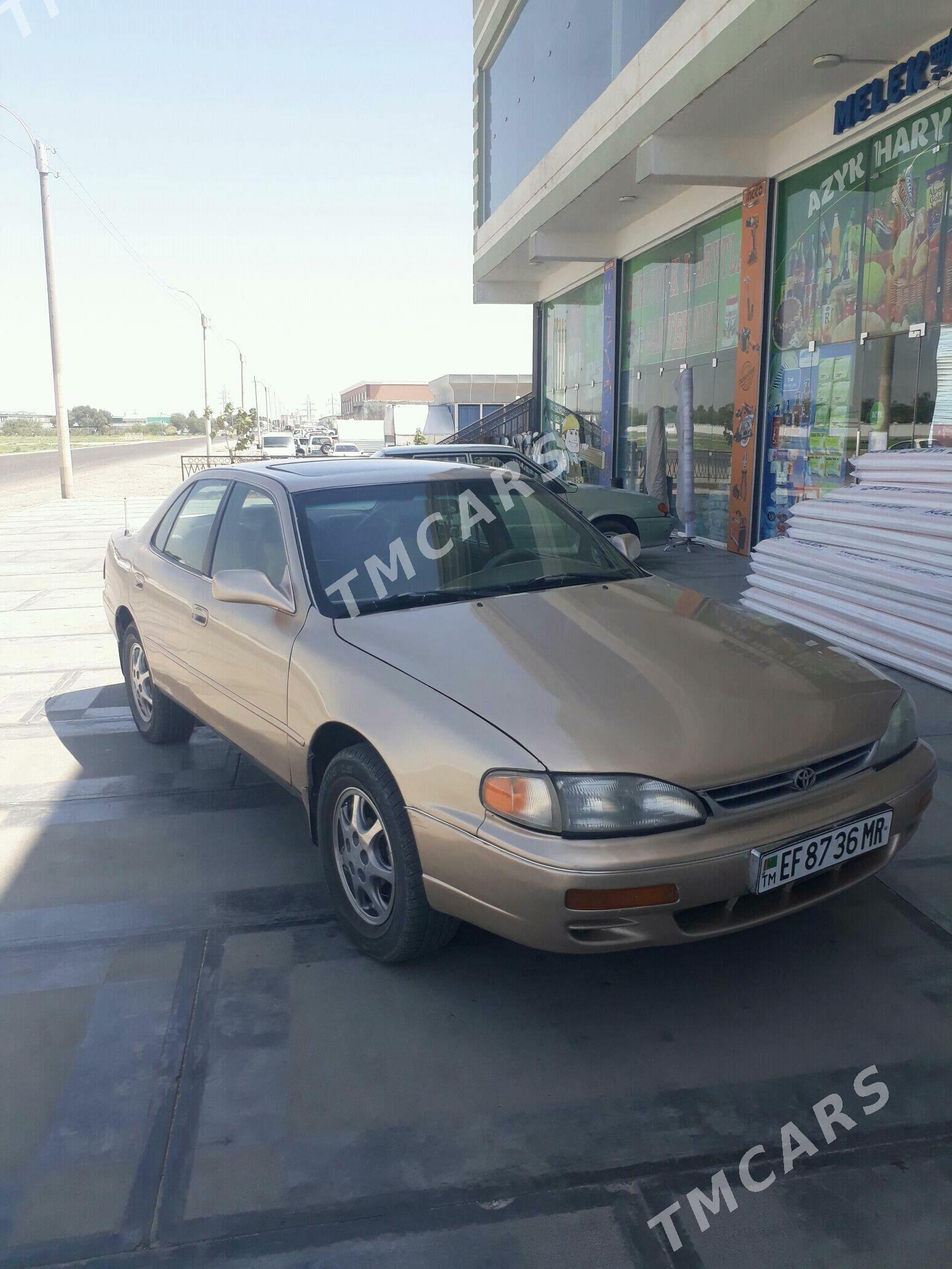 Toyota Camry 1995 - 96 000 TMT - Мары - img 4