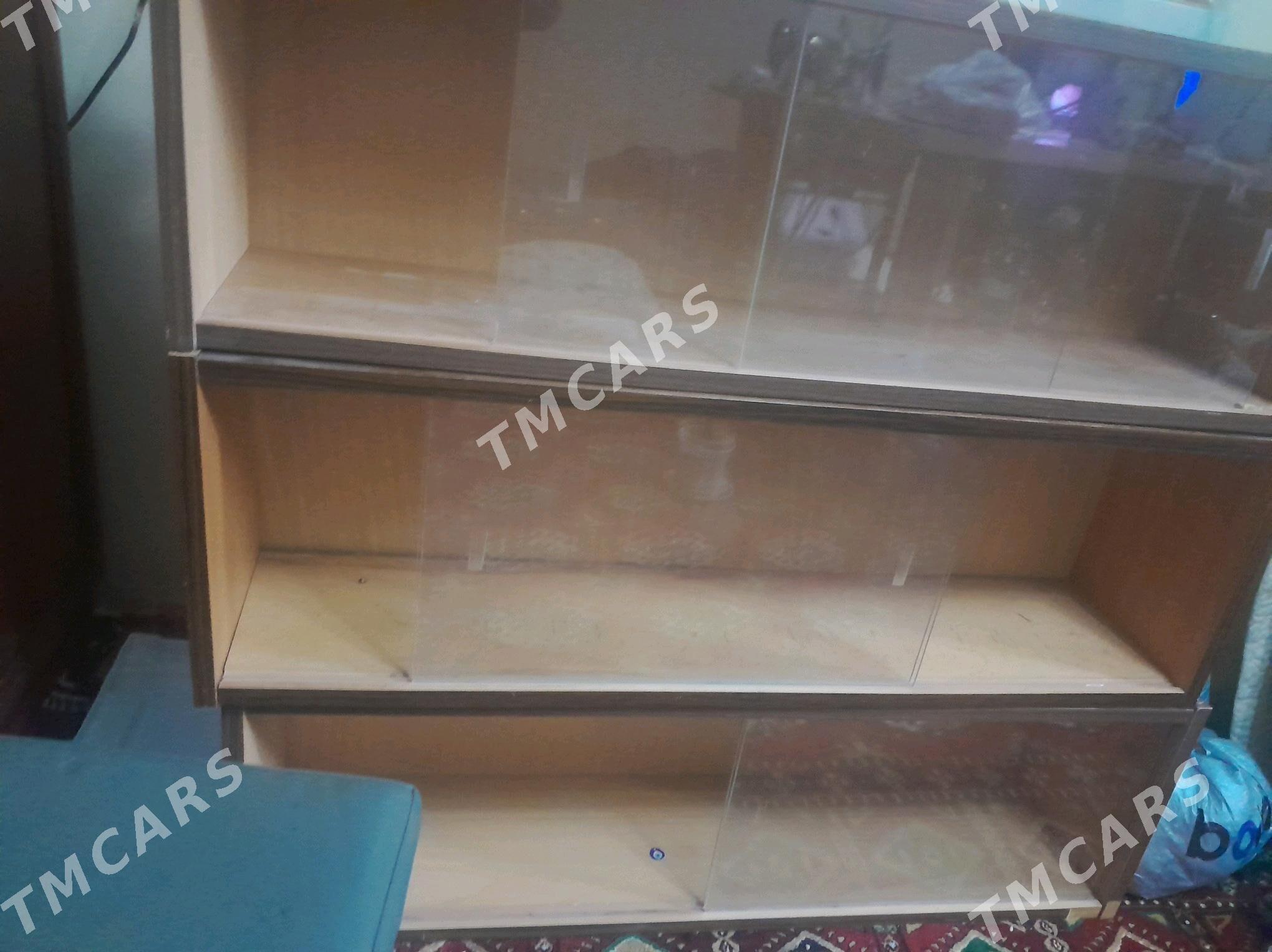 Aýnaly kitap salynyan şkaf - Çoganly - img 2