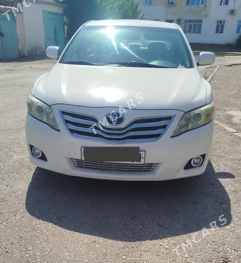Toyota Camry 2010 - 135 000 TMT - Балканабат - img 2