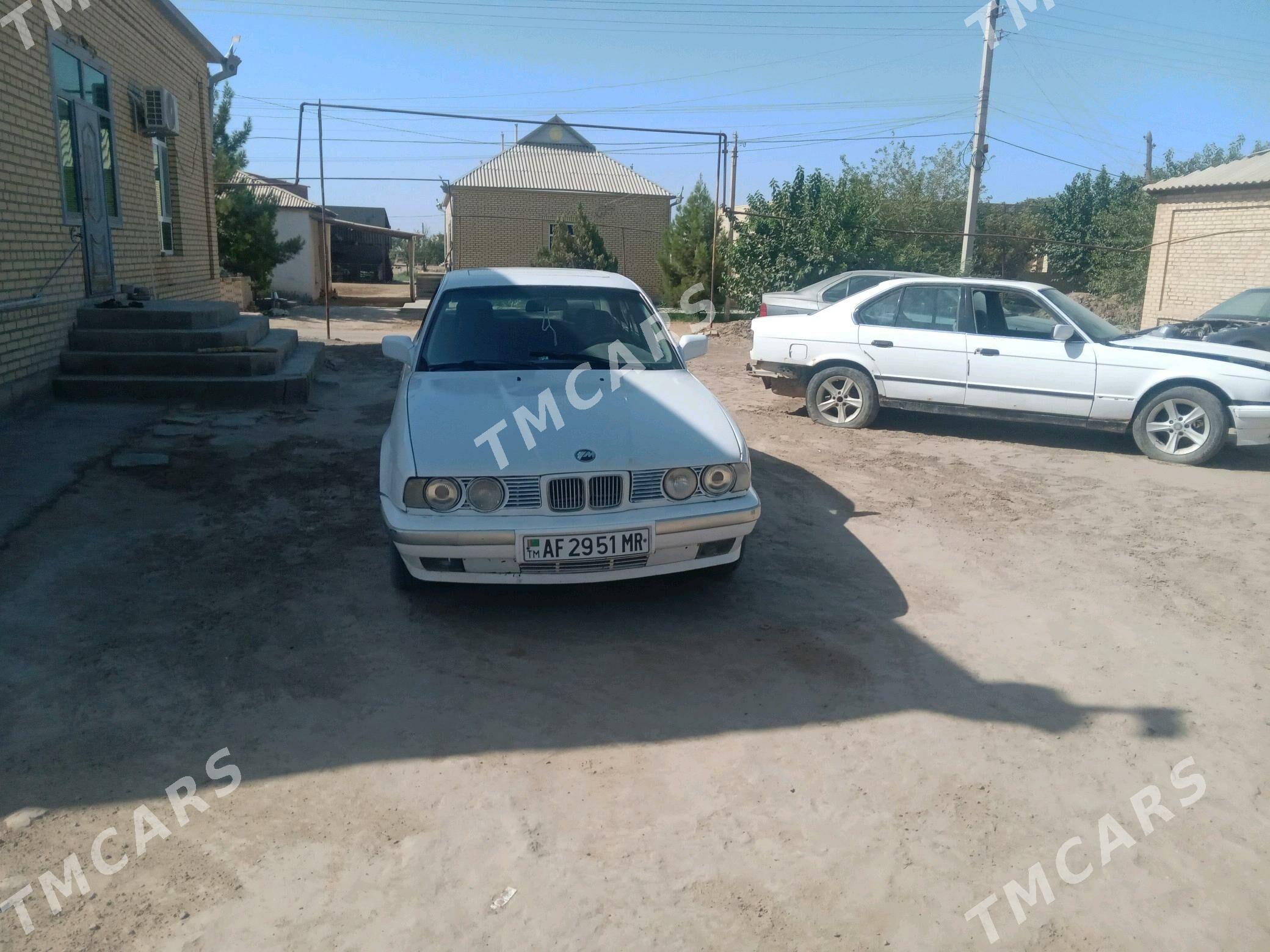 BMW 525 1990 - 34 000 TMT - Мары - img 3