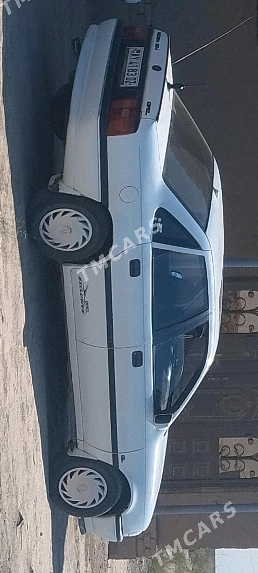 Opel Vectra 1993 - 40 000 TMT - Gubadag - img 4