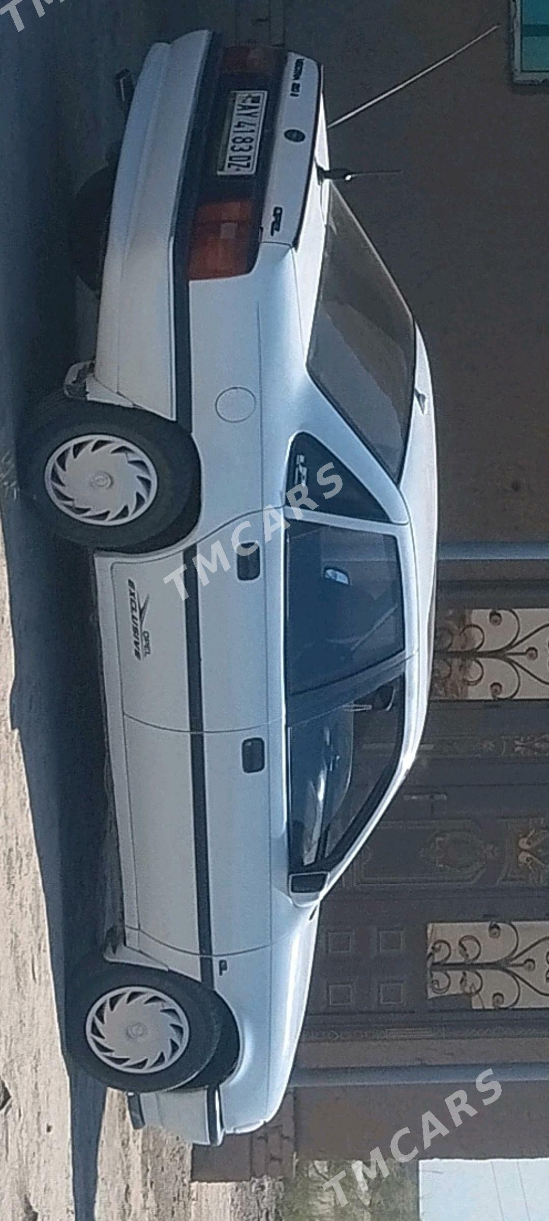 Opel Vectra 1993 - 40 000 TMT - Gubadag - img 3