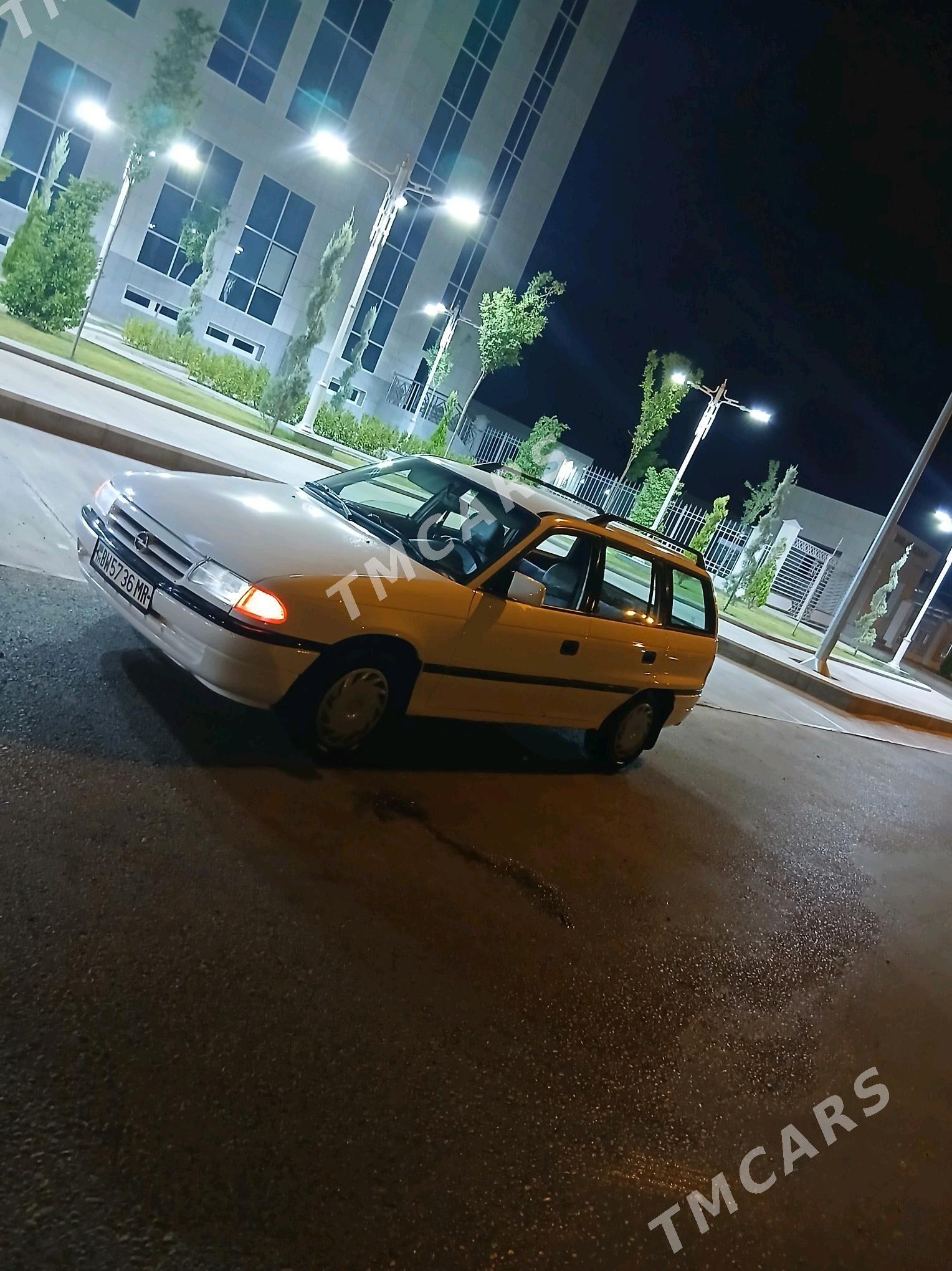 Opel Astra 1993 - 39 000 TMT - Мары - img 3
