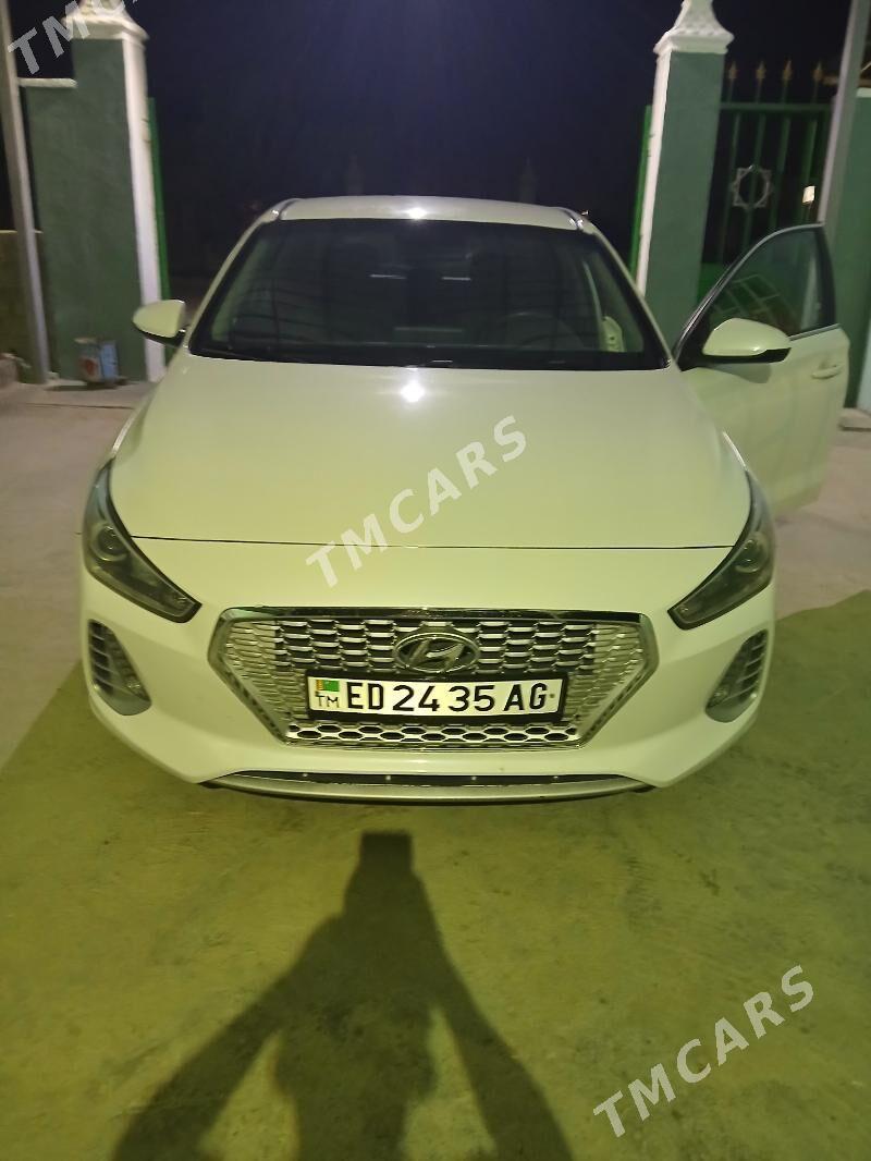 Hyundai Elantra GT 2018 - 186 000 TMT - Бузмеин - img 3