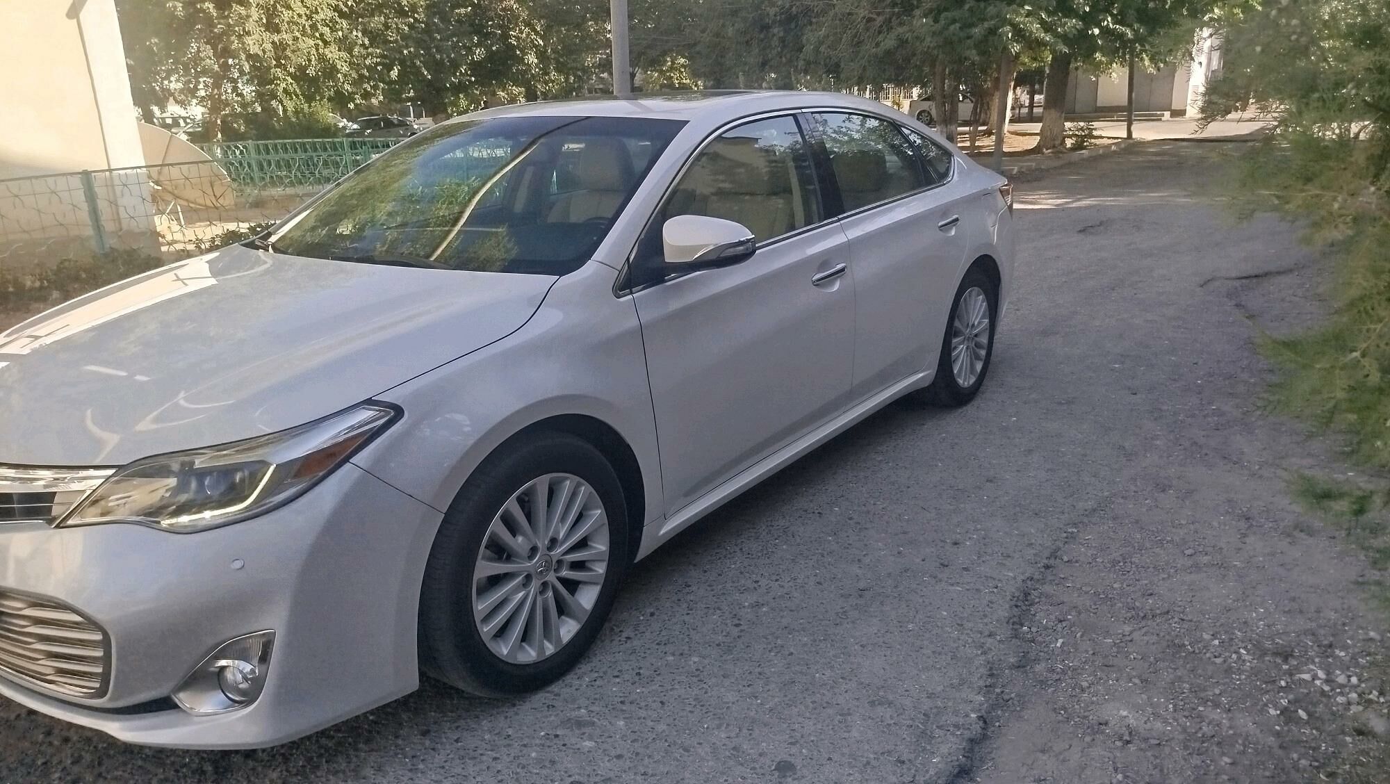 Toyota Avalon 2013 - 390 000 TMT - Бузмеин - img 8