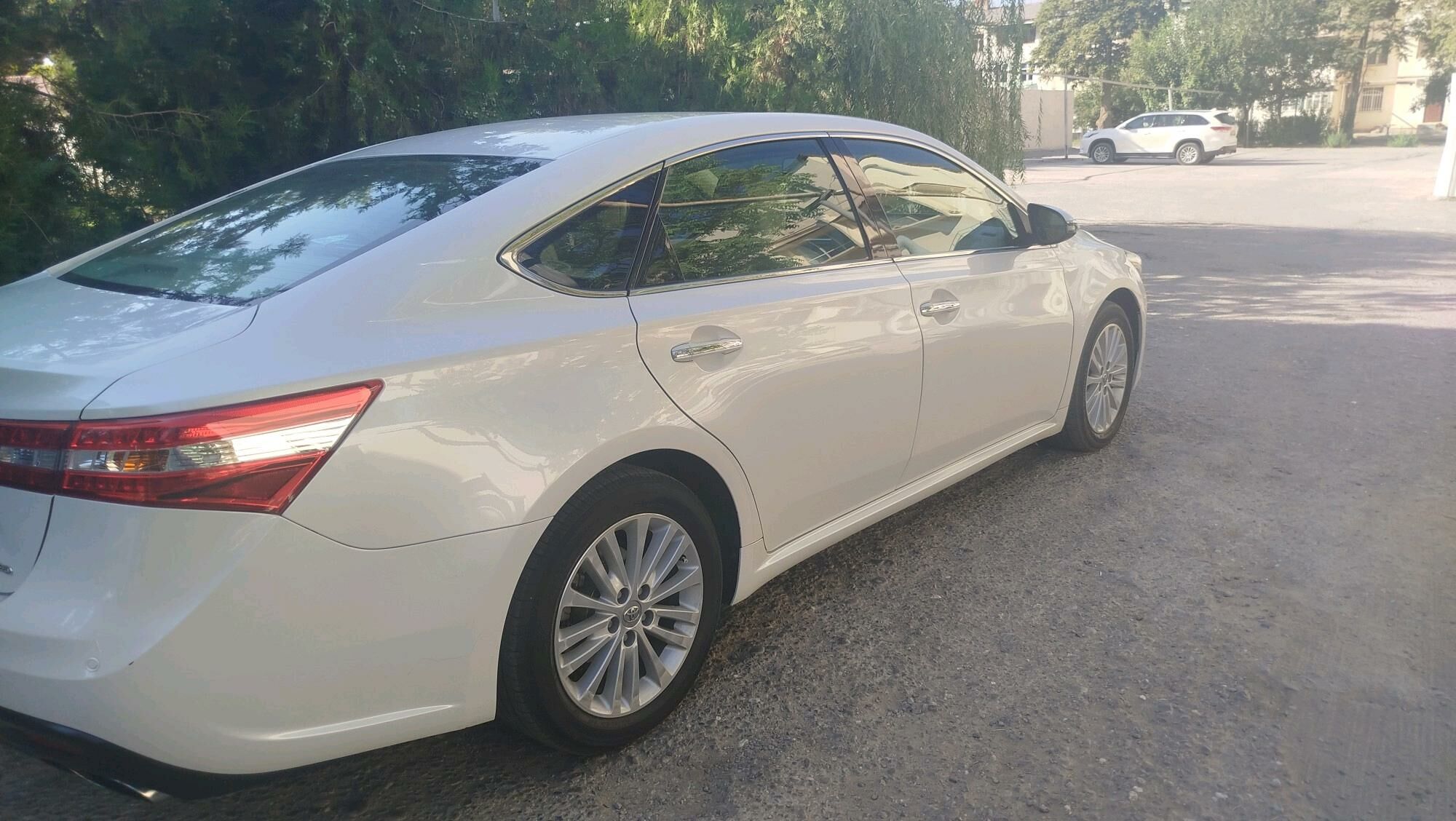 Toyota Avalon 2013 - 390 000 TMT - Бузмеин - img 6