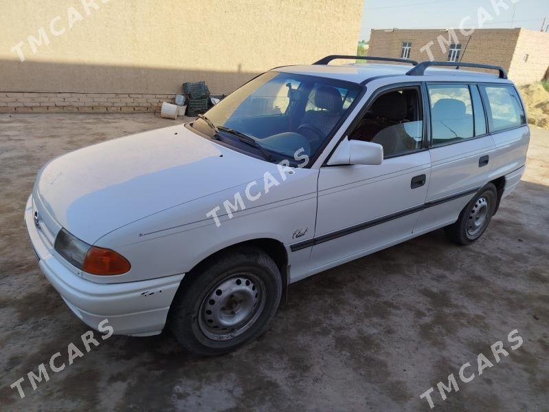 Opel Astra 1993 - 46 000 TMT - Гурбансолтан Едже - img 3