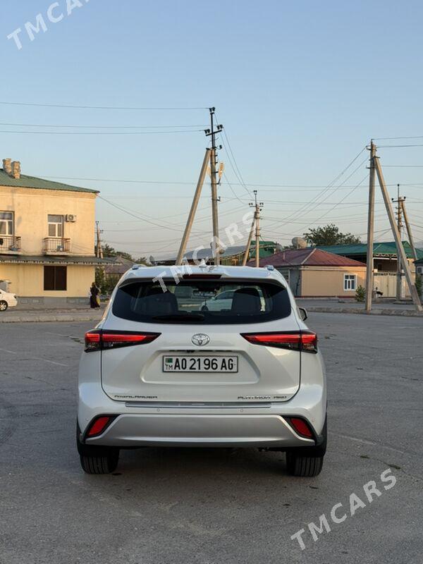 Toyota Highlander 2021 - 750 000 TMT - Ашхабад - img 3