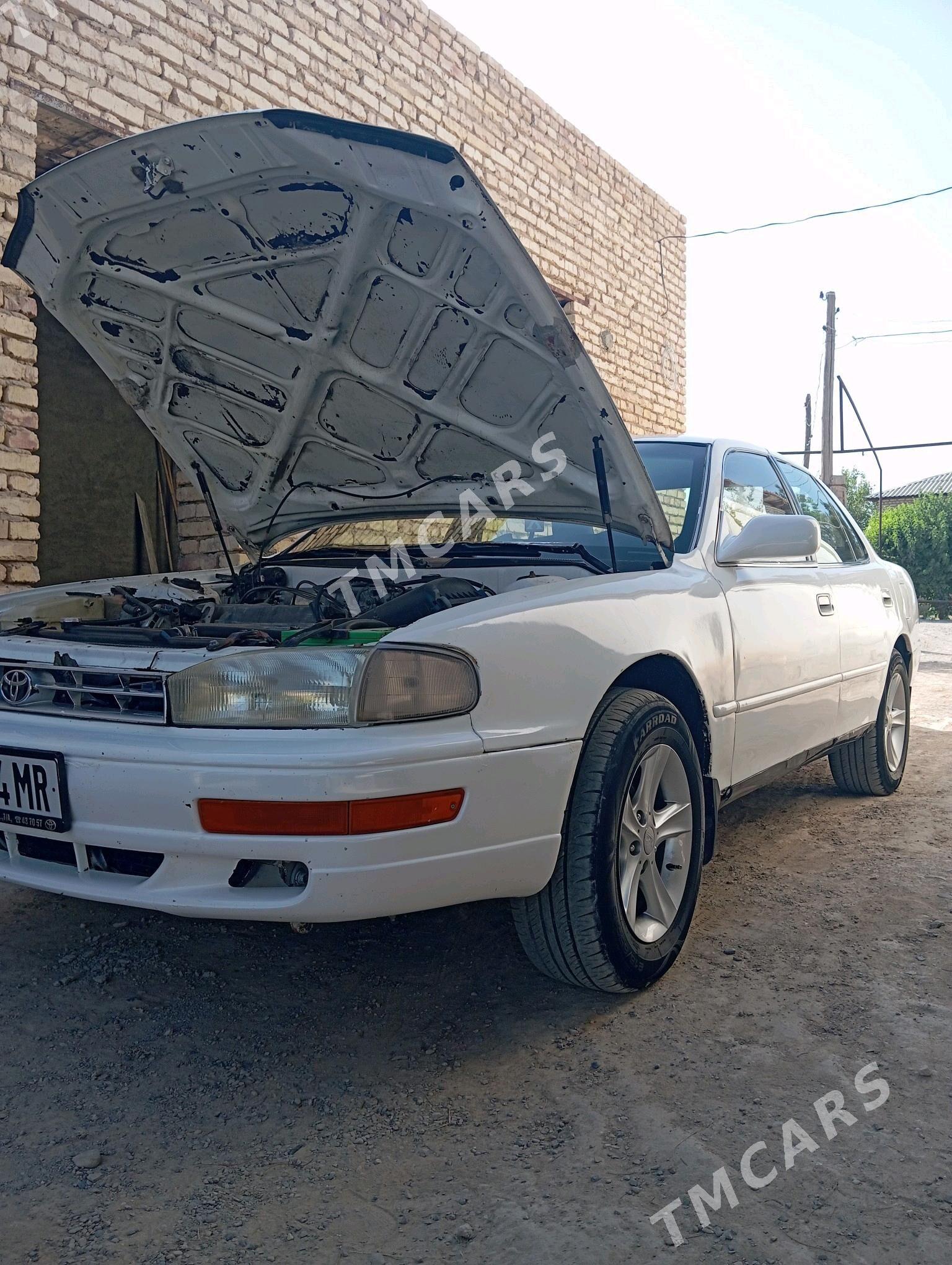 Toyota Camry 1993 - 75 000 TMT - Байрамали - img 2