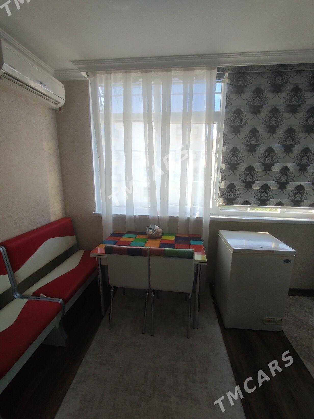 2х комн 2этаж Евроремонт - Türkmenbaşy - img 5