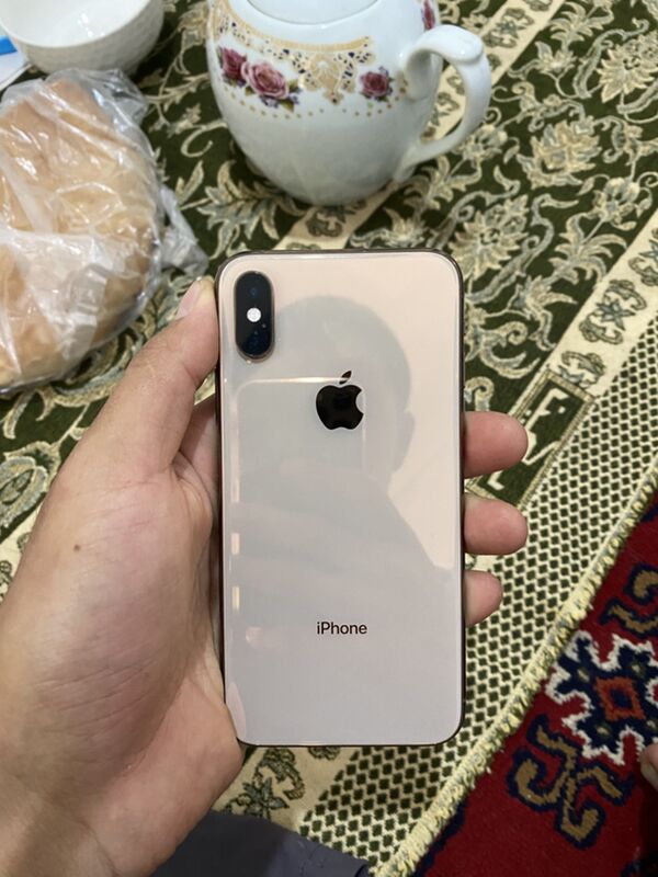 iphone xs - Mary - img 2