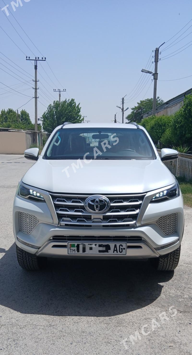 Toyota Fortuner 2024 - 665 000 TMT - Aşgabat - img 7