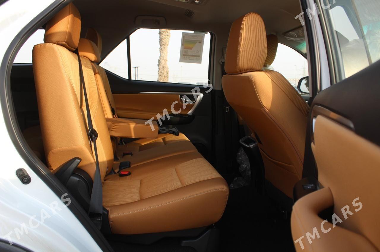 Toyota Fortuner 2024 - 665 000 TMT - Aşgabat - img 4