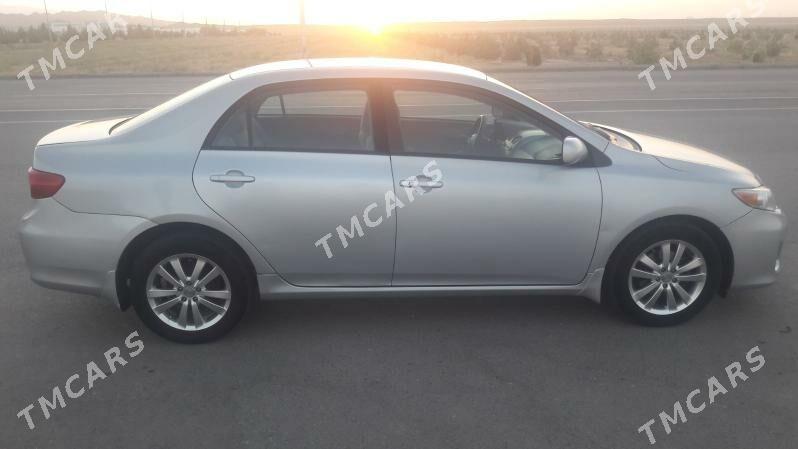 Toyota Corolla 2011 - 205 000 TMT - Ак-Бугдайский этрап - img 4