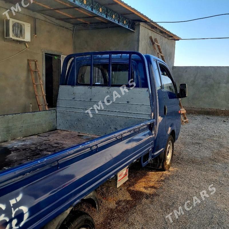 Hyundai H100 2006 - 160 000 TMT - Дашогуз - img 4