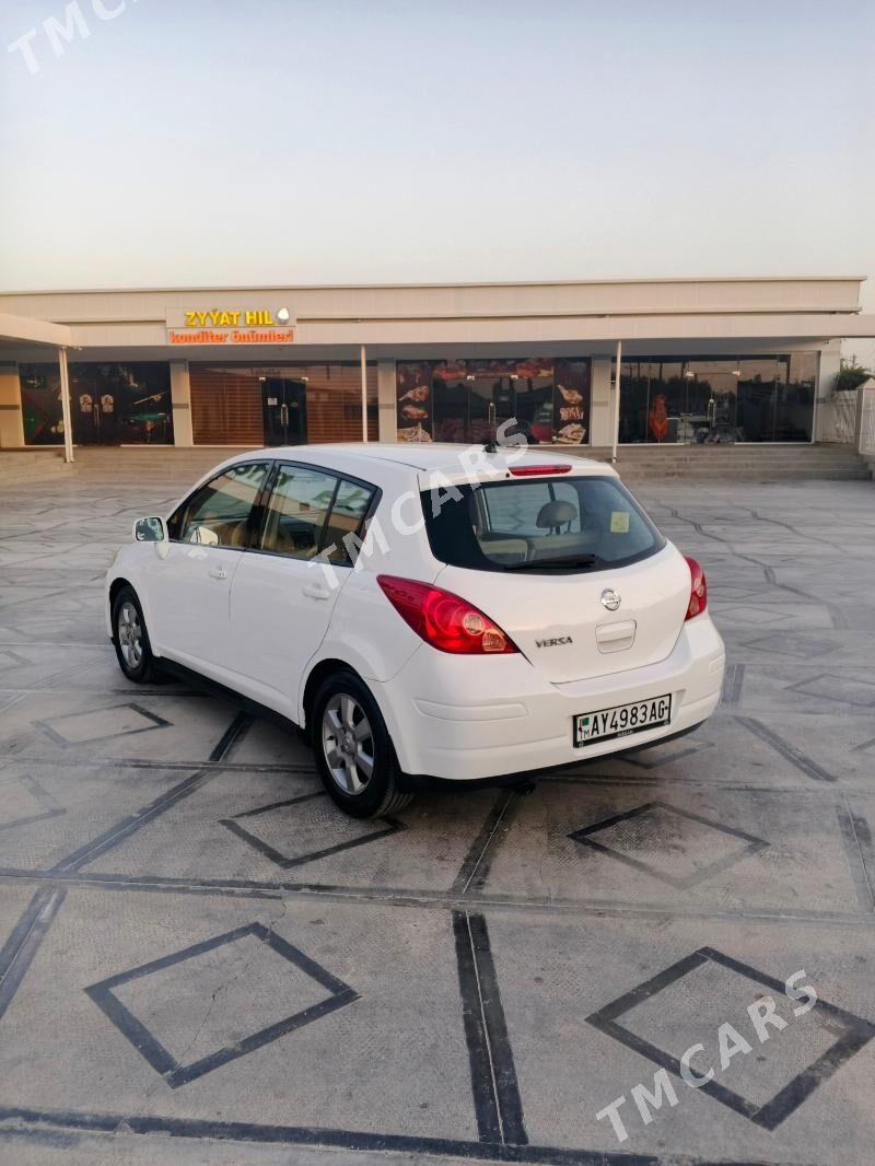 Nissan Versa 2009 - 122 000 TMT - Бузмеин - img 2