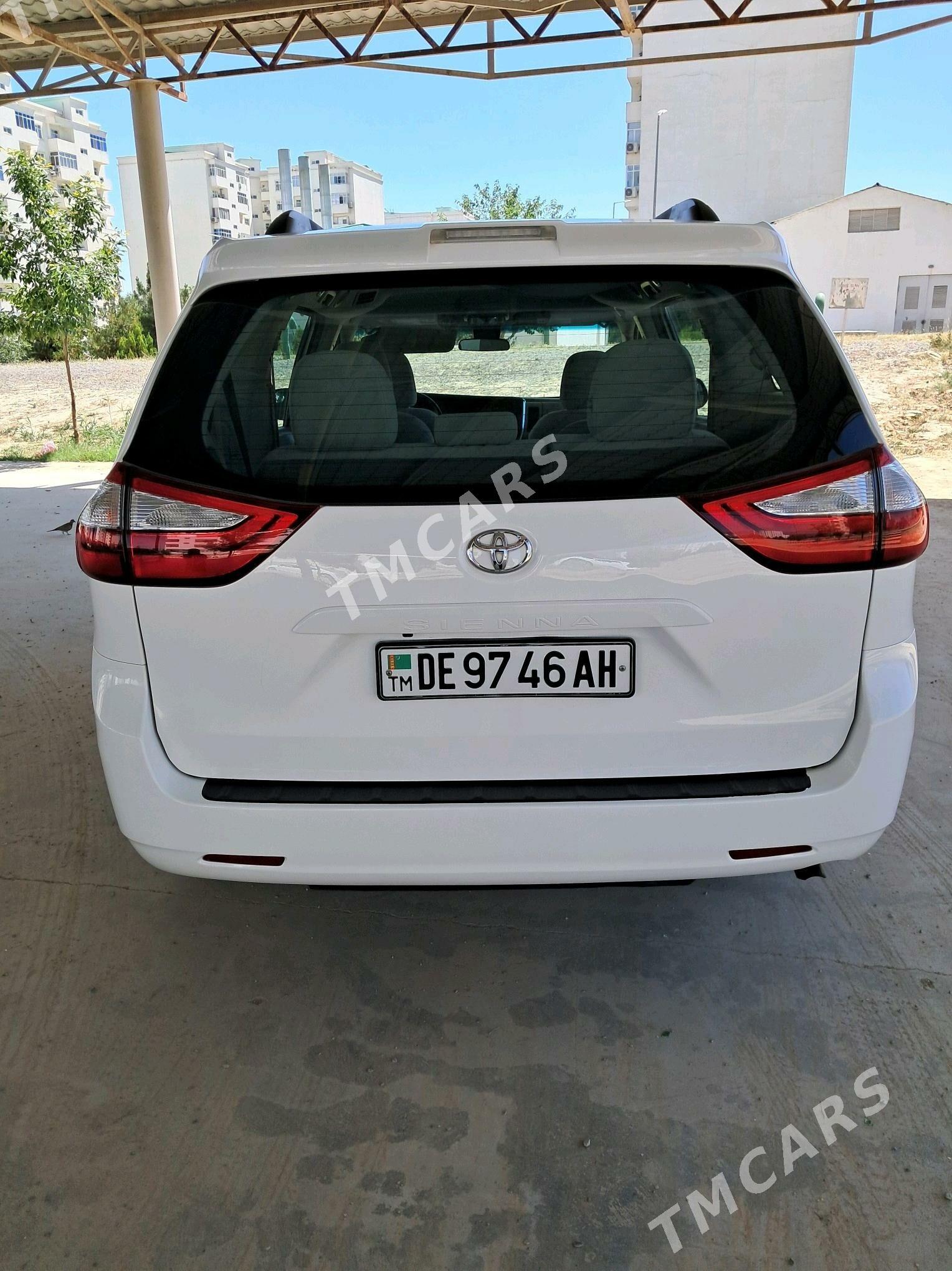 Toyota Sienna 2018 - 420 000 TMT - Parahat 8 - img 2