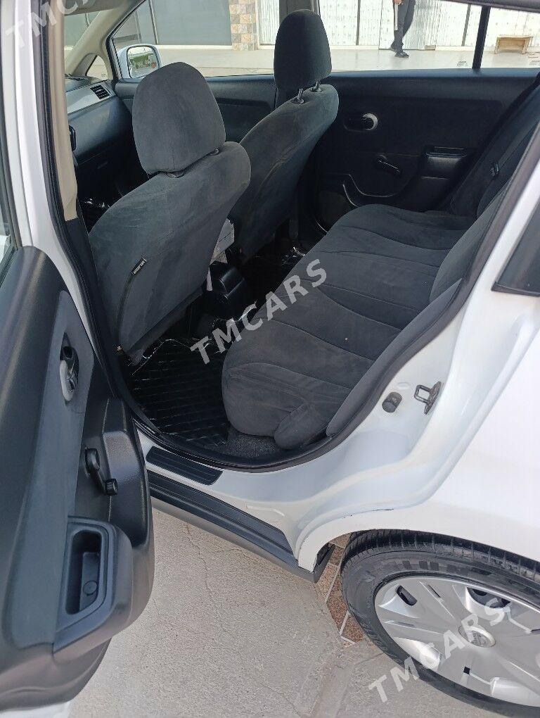 Nissan Versa 2010 - 122 000 TMT - Бузмеин - img 5