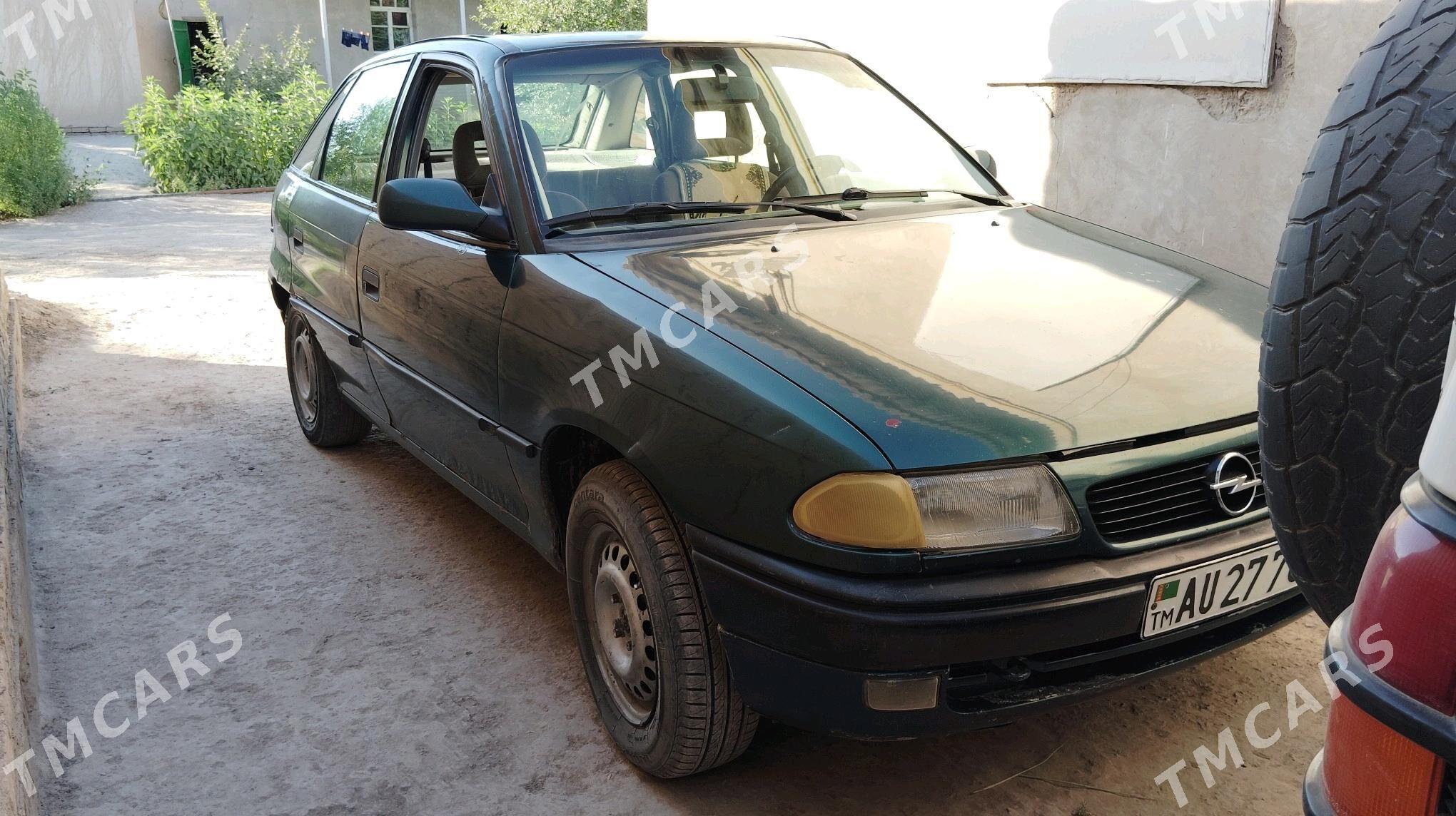 Opel Astra 1995 - 30 000 TMT - Губадаг - img 2