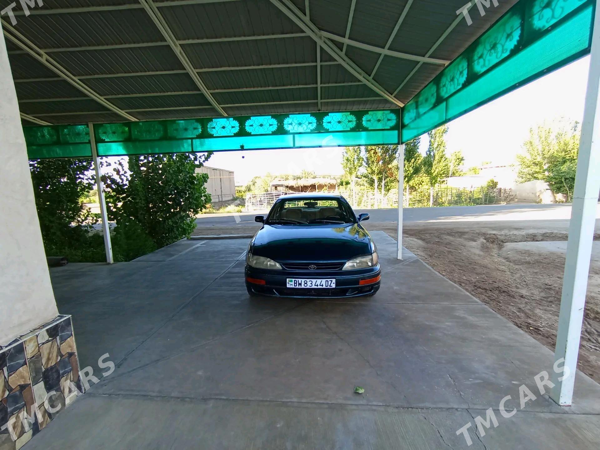 Toyota Camry 1993 - 72 000 TMT - Gubadag - img 4