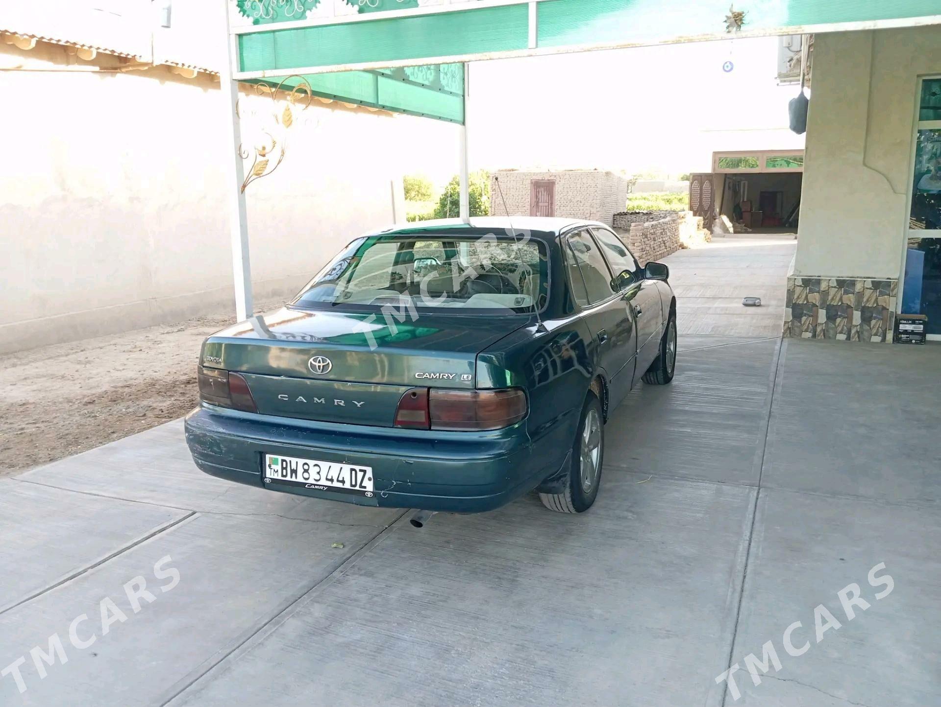 Toyota Camry 1993 - 72 000 TMT - Gubadag - img 7