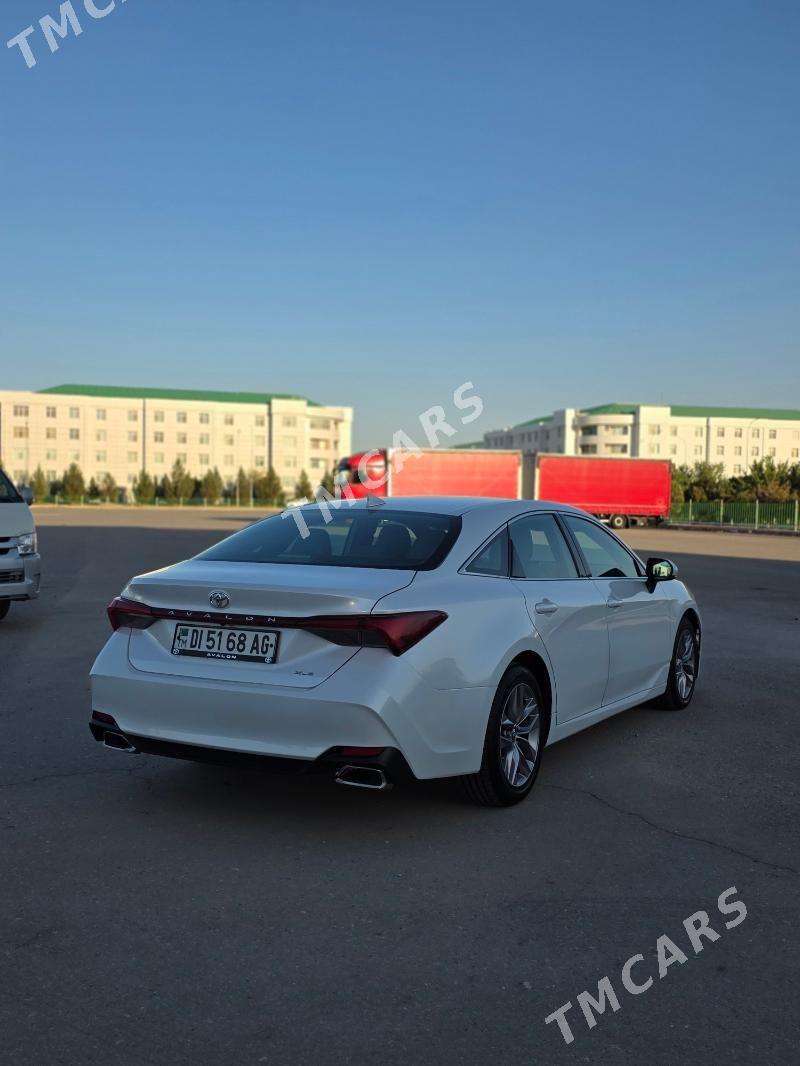Toyota Avalon 2019 - 395 000 TMT - Гуртли - img 2