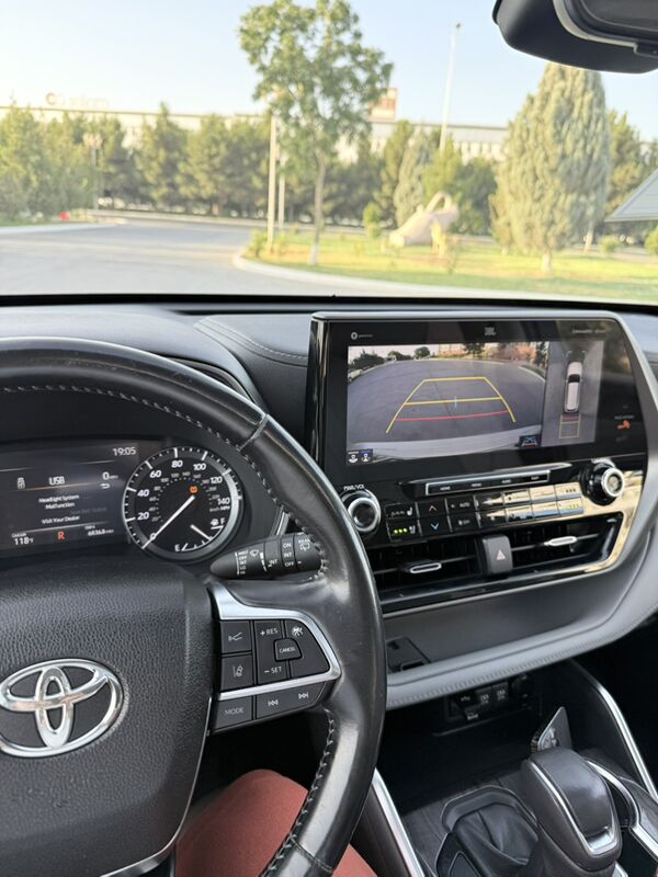 Toyota Highlander 2022 - 615 000 TMT - Ашхабад - img 10