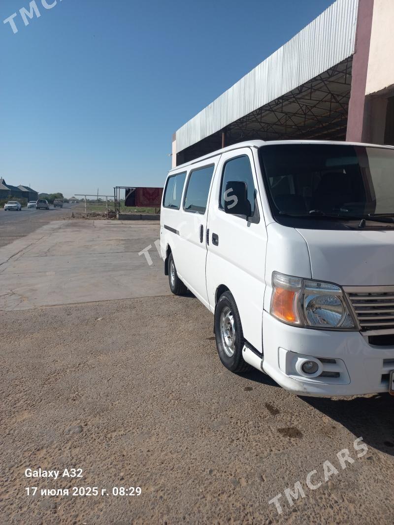 Nissan Urvan 2008 - 110 000 TMT - Мары - img 4
