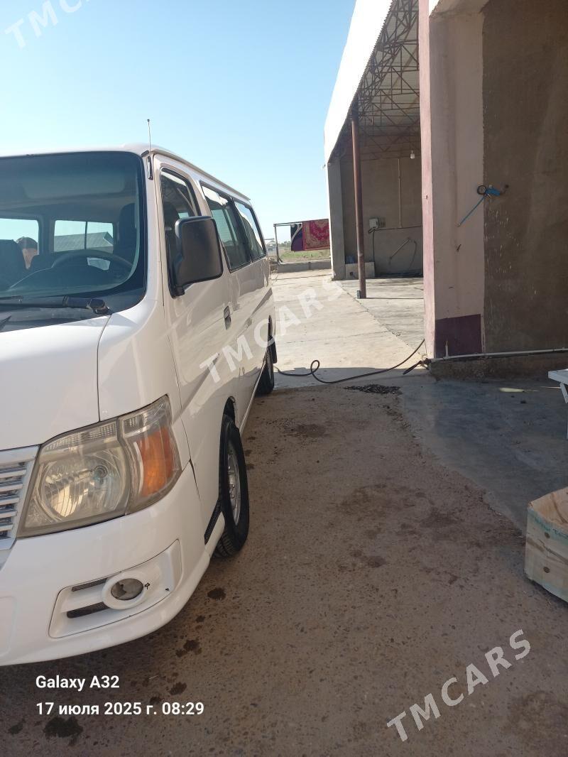 Nissan Urvan 2008 - 110 000 TMT - Мары - img 3