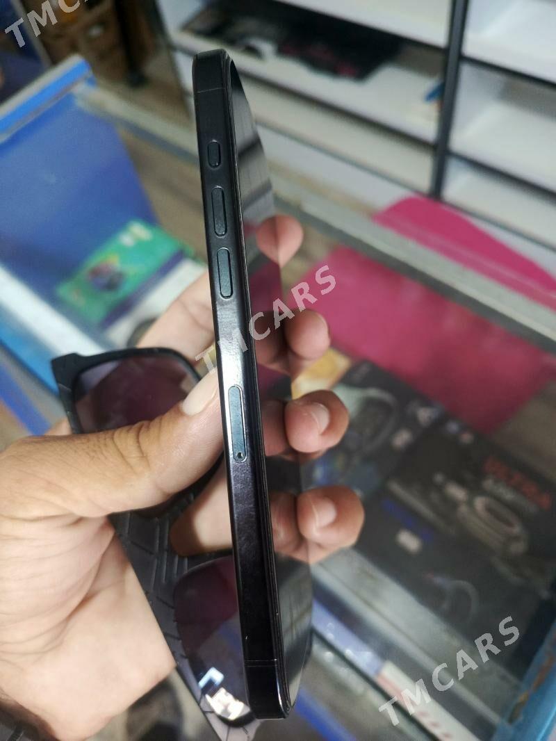 iPhone 16 pro max 12/1trb - Türkmenbaşy etr. - img 2
