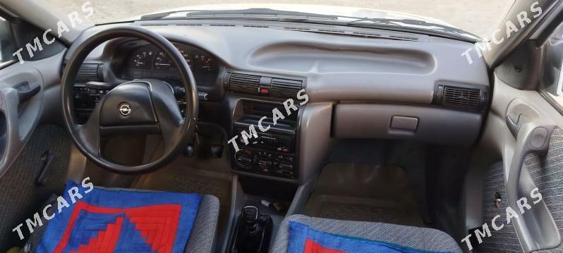 Opel Astra 1993 - 50 000 TMT - Türkmenbaşy - img 4