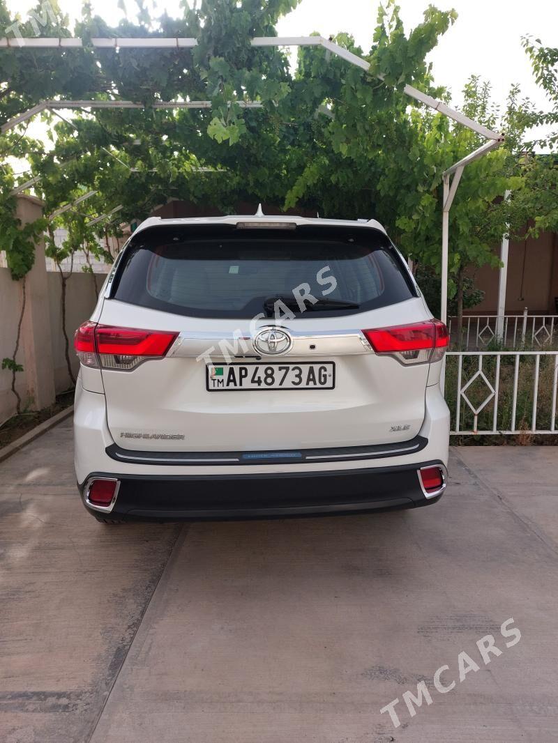 Toyota Highlander 2018 - 430 000 TMT - Çoganly - img 5