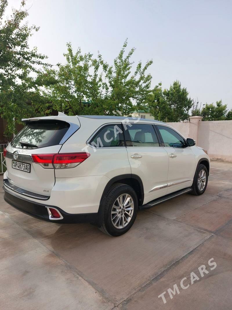 Toyota Highlander 2018 - 430 000 TMT - Çoganly - img 4