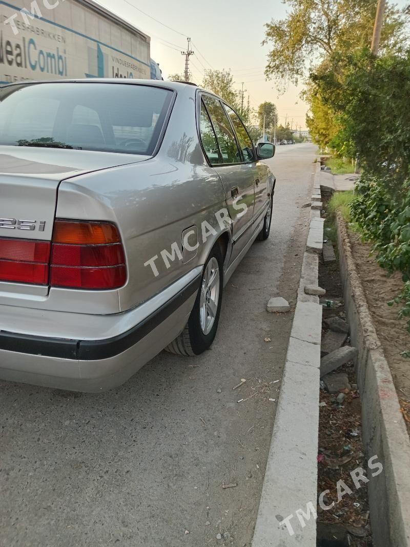 BMW 525 1994 - 62 000 TMT - Türkmenabat - img 4