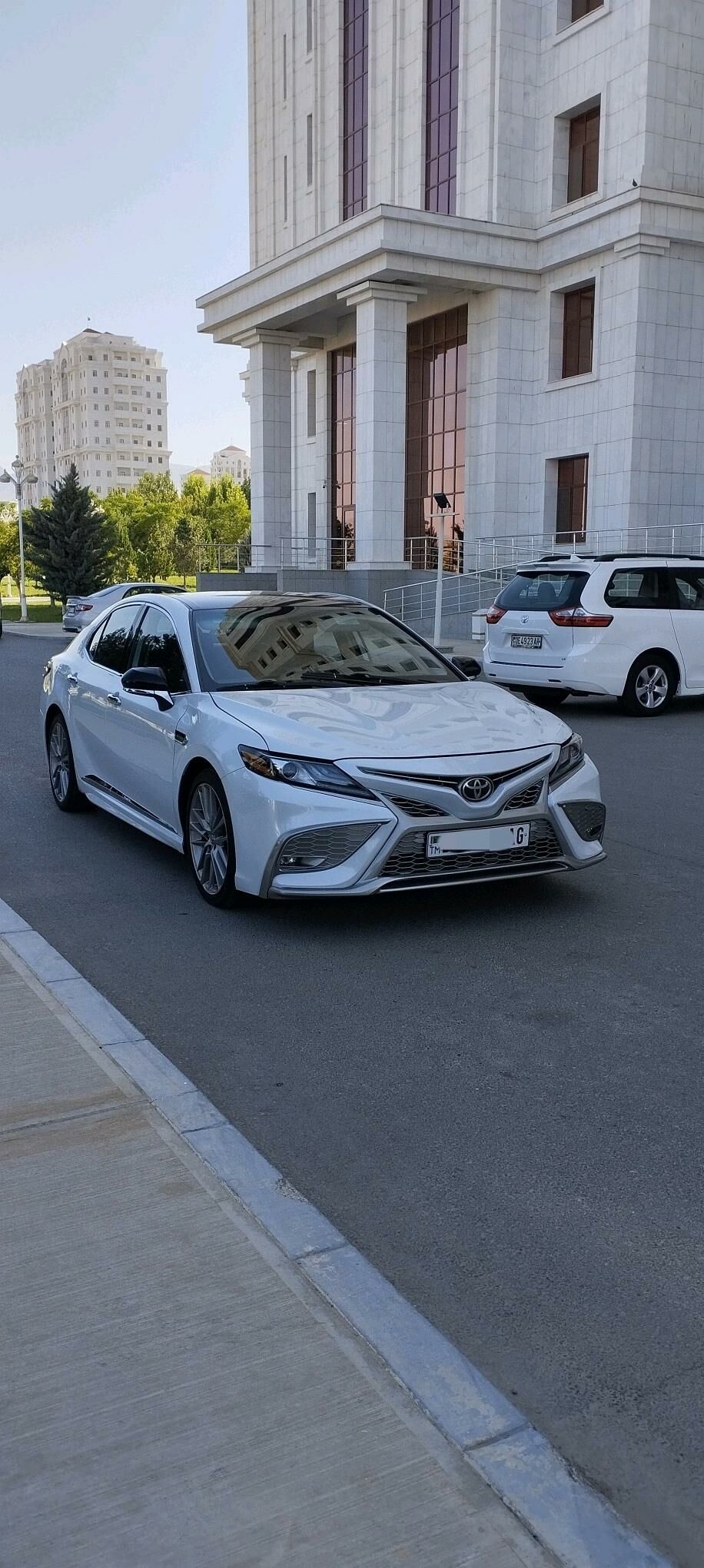 Toyota Camry 2023 - 340 000 TMT - Ашхабад - img 8