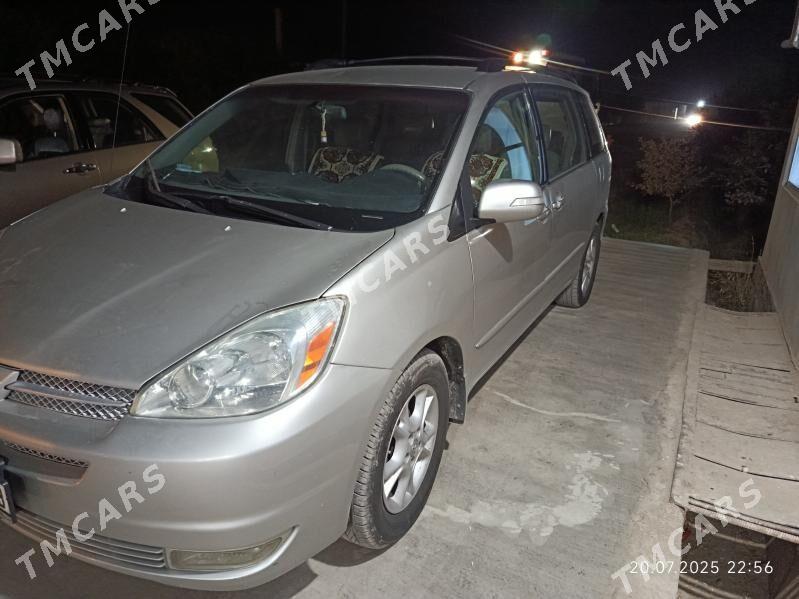 Toyota Sienna 2005 - 210 000 TMT - Сакар - img 5