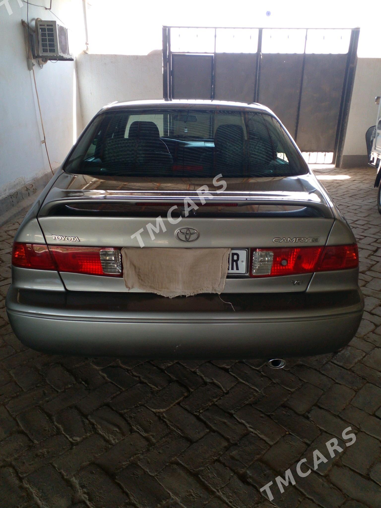 Toyota Camry 2000 - 130 000 TMT - Ёлётен - img 2