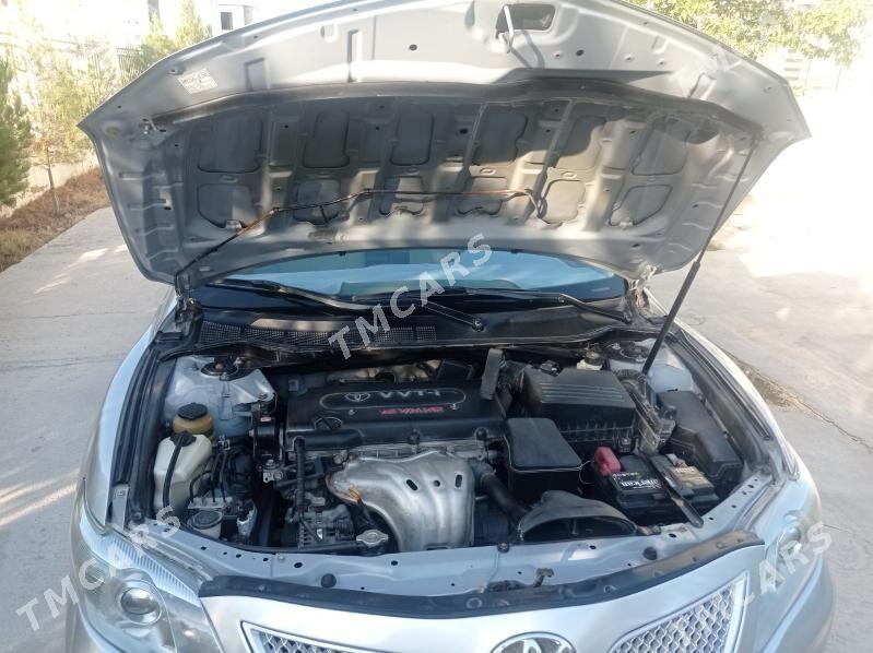 Toyota Camry 2010 - 143 000 TMT - Балканабат - img 4