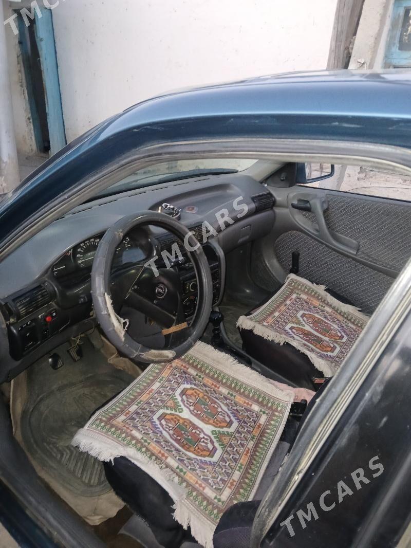 Opel Vectra 1992 - 27 000 TMT - Magtymguly - img 6