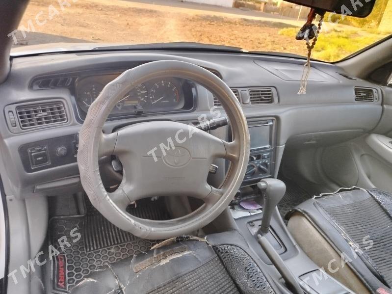 Toyota Camry 1999 - 110 000 TMT - Сакарчага - img 3