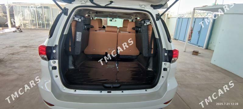 Toyota Fortuner 2024 - 630 000 TMT - Гарадамак - img 7