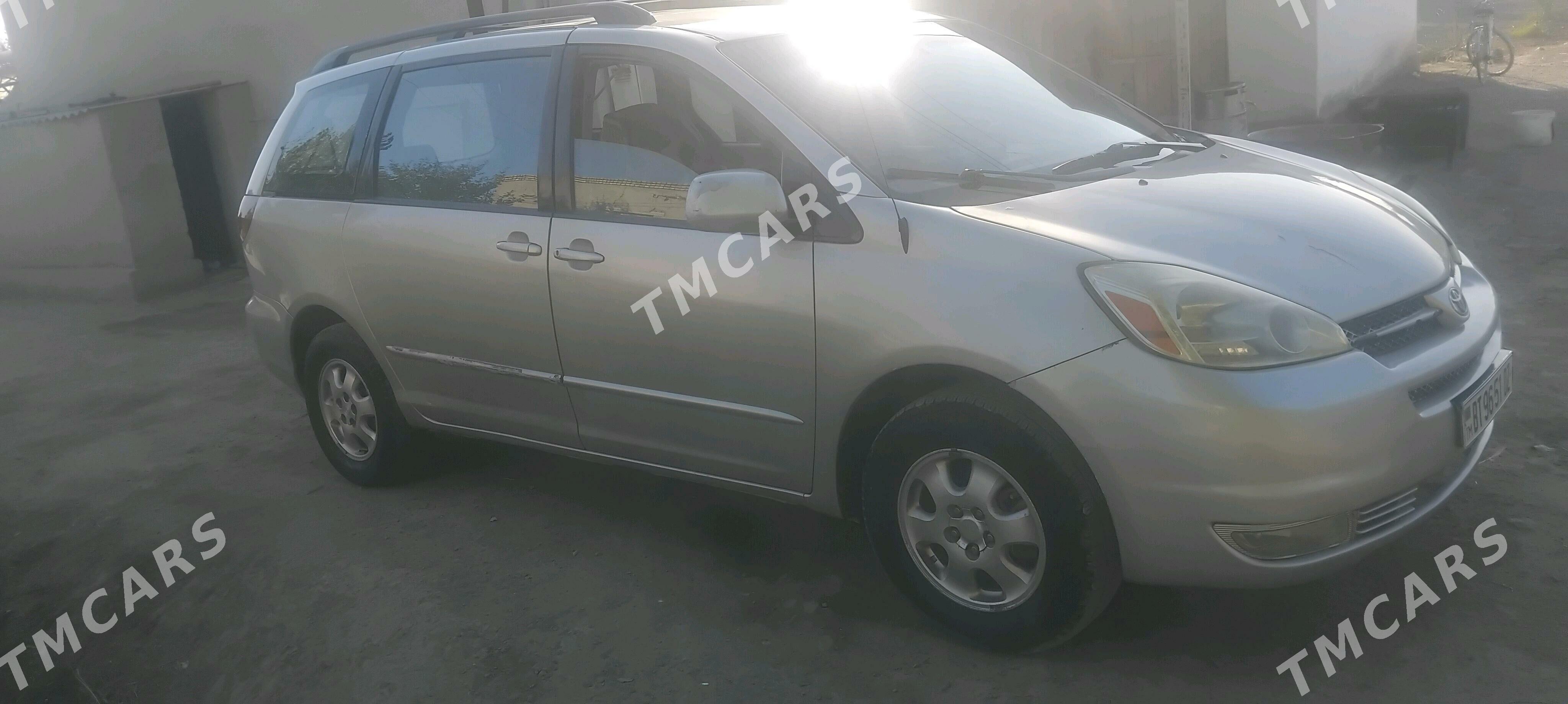 Toyota Sienna 2004 - 200 000 TMT - Şabat etr. - img 1