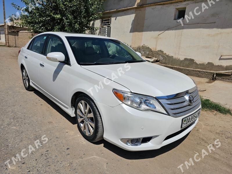 Toyota Avalon 2012 - 230 000 TMT - Мары - img 3