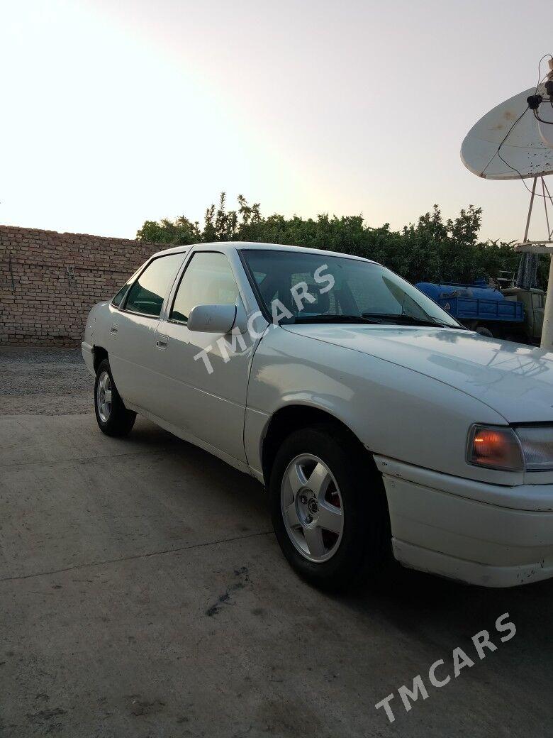 Opel Vectra 1991 - 25 000 TMT - Kaka - img 10
