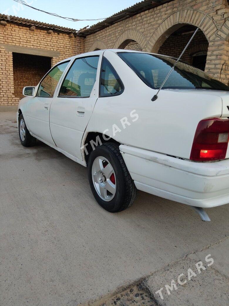 Opel Vectra 1991 - 25 000 TMT - Kaka - img 9