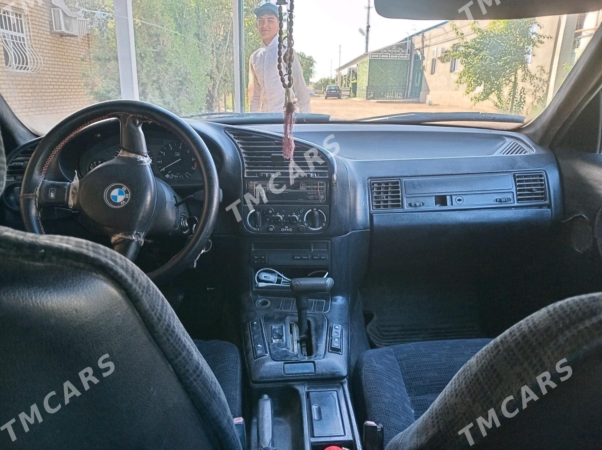 BMW 320 1992 - 35 000 TMT - Gubadag - img 3